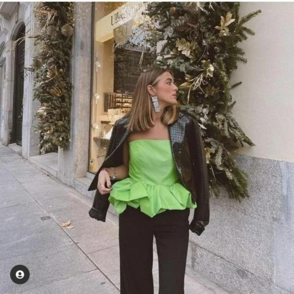 NWT ZARA LIMITED EDITION VOLUMINOUS TOP NEON GREEN XS BLOGGER’S FAVORITE - Picture 7 of 12